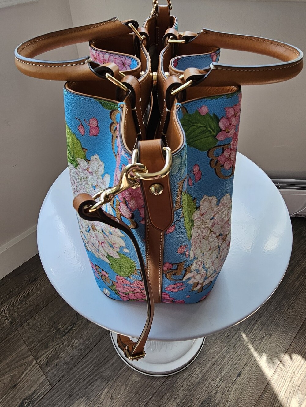 Dooney and Bourke Hydrangea Monogram Leather Handbag Shoulder Bag Purse - Picture 5 of 7